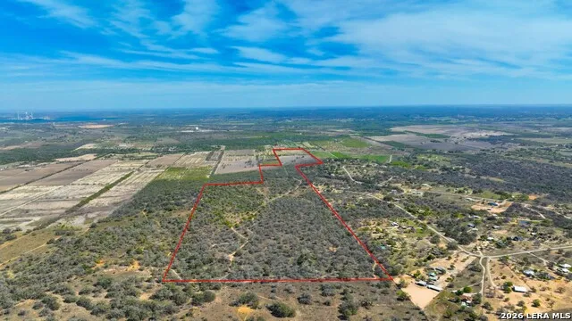 9521 Fm 1303 Floresville, TX 78114